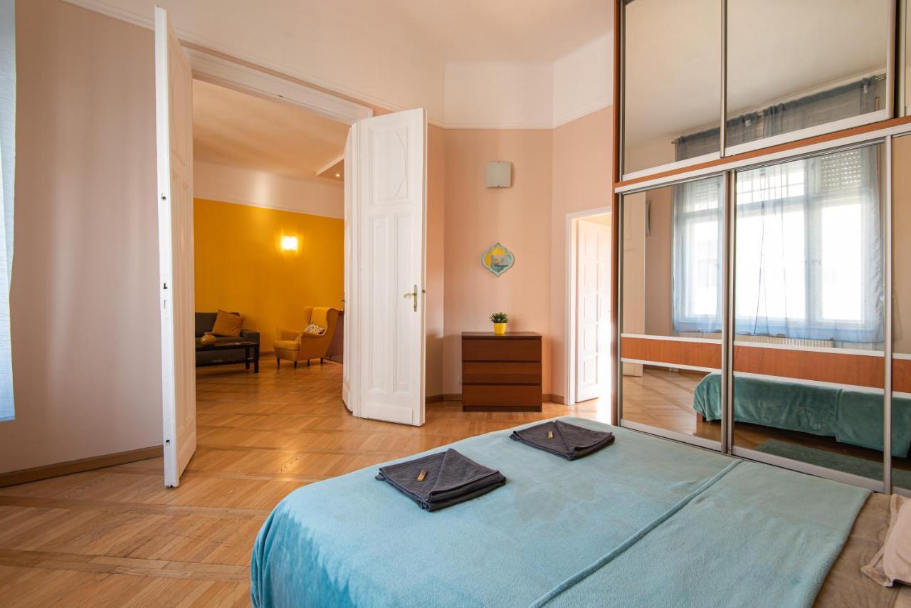 Patrik'S Budapest Center Apartment Exterior foto